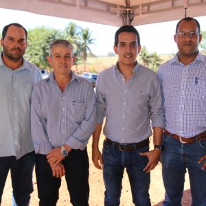 Realização do XXXI Encontro Municipal de Confinadores de Bovinos de Corte é um sucesso (13) Realização do XXXI Encontro Municipal de Confinadores de Bovinos de Corte é um sucesso (13)