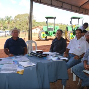 Realização do XXXI Encontro Municipal de Confinadores de Bovinos de Corte é um sucesso (26) Realização do XXXI Encontro Municipal de Confinadores de Bovinos de Corte é um sucesso (26)