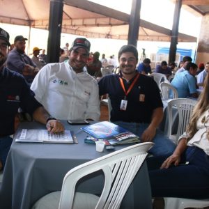 Realização do XXXI Encontro Municipal de Confinadores de Bovinos de Corte é um sucesso (29) Realização do XXXI Encontro Municipal de Confinadores de Bovinos de Corte é um sucesso (29)