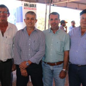 Realização do XXXI Encontro Municipal de Confinadores de Bovinos de Corte é um sucesso (3) Realização do XXXI Encontro Municipal de Confinadores de Bovinos de Corte é um sucesso (3)