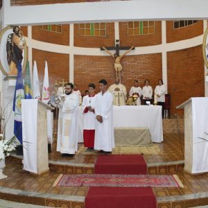 Santa Missa em Ação de Graças celebra os 70 anos de Santa Vitória (24)