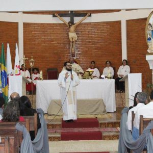 Santa Missa em Ação de Graças celebra os 70 anos de Santa Vitória (25)