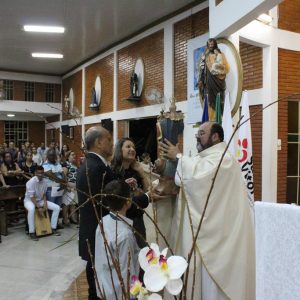 Santa Missa em Ação de Graças celebra os 70 anos de Santa Vitória (43)