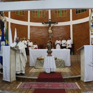 Santa Missa em Ação de Graças celebra os 70 anos de Santa Vitória (46)