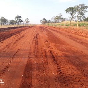 Secretaria de Infraestrutura, Estradas e Serviços Rurais está promovendo melhorias no acesso da BR-365 ao Bairro Brasil Secretaria de Infraestrutura, Estradas e Serviços Rurais está promovendo melhorias no acesso da BR-365 ao Bairro Brasil