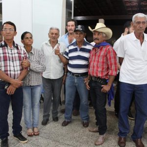 Terceira Idade de Santa Vitória inicia os bailes semanais em grande estilo no prédio reformado pela Administração Municipal (17) Terceira Idade de Santa Vitória inicia os bailes semanais em grande estilo no prédio reformado pela Administração Municipal (17)