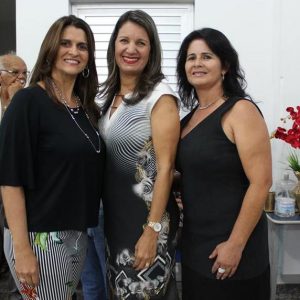 Terceira Idade de Santa Vitória inicia os bailes semanais em grande estilo no prédio reformado pela Administração Municipal (9) Terceira Idade de Santa Vitória inicia os bailes semanais em grande estilo no prédio reformado pela Administração Municipal (9)