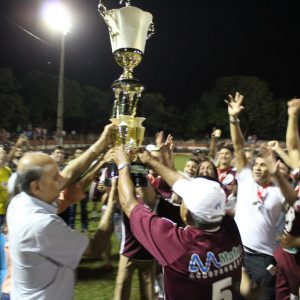 VEC é bicampeão do Campeonato de Futebol Amador de Santa Vitória (48) VEC é bicampeão do Campeonato de Futebol Amador de Santa Vitória (48)