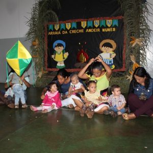 Creche Municipal Andeir Nunes da Silva realiza Festa Junina (12) Creche Municipal Andeir Nunes da Silva realiza Festa Junina (12)