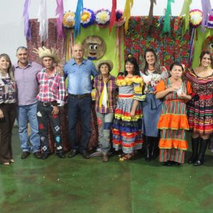 Desenvolvimento Social realiza festa junina no Centro Comunitário de Chaveslândia (16)