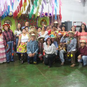 Desenvolvimento Social realiza festa junina no Centro Comunitário de Chaveslândia (22)