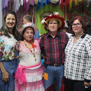 Desenvolvimento Social realiza festa junina no Centro Comunitário de Chaveslândia (23)