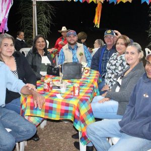 Escola Municipal Nossa Senhora das Graças destaca tradição e cultura local na festa popular “Arraiá do Campo” (27) Escola Municipal Nossa Senhora das Graças destaca tradição e cultura local na festa popular “Arraiá do Campo” (27)