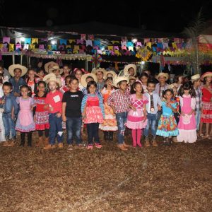 Escola Municipal Nossa Senhora das Graças destaca tradição e cultura local na festa popular “Arraiá do Campo” (31) Escola Municipal Nossa Senhora das Graças destaca tradição e cultura local na festa popular “Arraiá do Campo” (31)