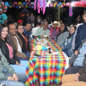 Escola Municipal Nossa Senhora das Graças destaca tradição e cultura local na festa popular “Arraiá do Campo” (44) Escola Municipal Nossa Senhora das Graças destaca tradição e cultura local na festa popular “Arraiá do Campo” (44)