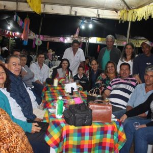 Escola Municipal Nossa Senhora das Graças destaca tradição e cultura local na festa popular “Arraiá do Campo” (57) Escola Municipal Nossa Senhora das Graças destaca tradição e cultura local na festa popular “Arraiá do Campo” (57)