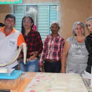 Escola Municipal Nossa Senhora das Graças destaca tradição e cultura local na festa popular “Arraiá do Campo” (6) Escola Municipal Nossa Senhora das Graças destaca tradição e cultura local na festa popular “Arraiá do Campo” (6)