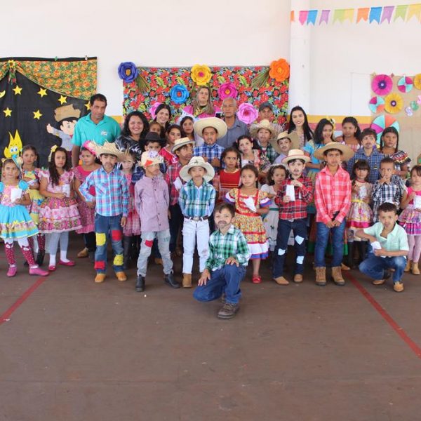 Escola do Campo “Luiz Dib” realiza Festa Junina (2) Escola do Campo “Luiz Dib” realiza Festa Junina (2)