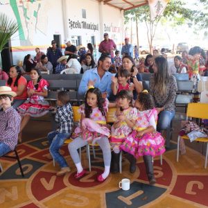 Escola do Campo “Luiz Dib” realiza Festa Junina (21) Escola do Campo “Luiz Dib” realiza Festa Junina (21)