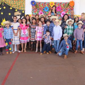 Escola do Campo “Luiz Dib” realiza Festa Junina (29) Escola do Campo “Luiz Dib” realiza Festa Junina (29)