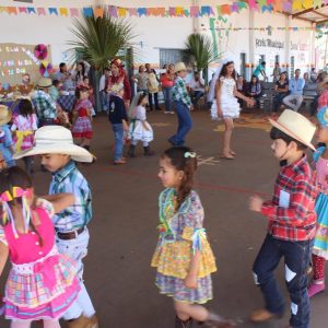 Escola do Campo “Luiz Dib” realiza Festa Junina (38) Escola do Campo “Luiz Dib” realiza Festa Junina (38)