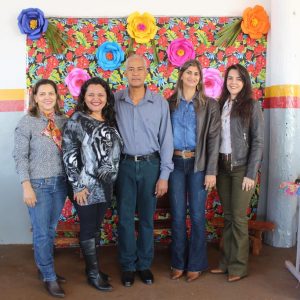 Escola do Campo “Luiz Dib” realiza Festa Junina (8) Escola do Campo “Luiz Dib” realiza Festa Junina (8)