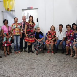 Festa Junina da terceira idade na sede do Conviver em Santa Vitória (10) Festa Junina da terceira idade na sede do Conviver em Santa Vitória (10)
