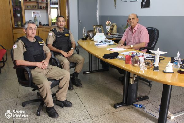 Gestor municipal realiza reunião com Comando da PM para discutir novos investimentos em segurança pública