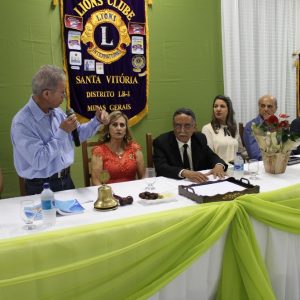 Gestores Municipais prestigiam posse da nova diretoria do Lions Clube de Santa Vitória (33) Gestores Municipais prestigiam posse da nova diretoria do Lions Clube de Santa Vitória (33)