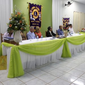 Gestores Municipais prestigiam posse da nova diretoria do Lions Clube de Santa Vitória (39) Gestores Municipais prestigiam posse da nova diretoria do Lions Clube de Santa Vitória (39)