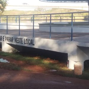 Prefeitura atende solicitação e realiza sinalização de trânsito na área do Píer de Chaveslândia (7) Prefeitura atende solicitação e realiza sinalização de trânsito na área do Píer de Chaveslândia (7)