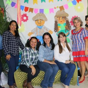 Secretaria Municipal de Educação entra em clima de Festa Junina (25) Secretaria Municipal de Educação entra em clima de Festa Junina (25)