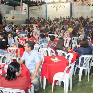 “Arraiá da Alegria” movimenta Chaveslândia (12)
