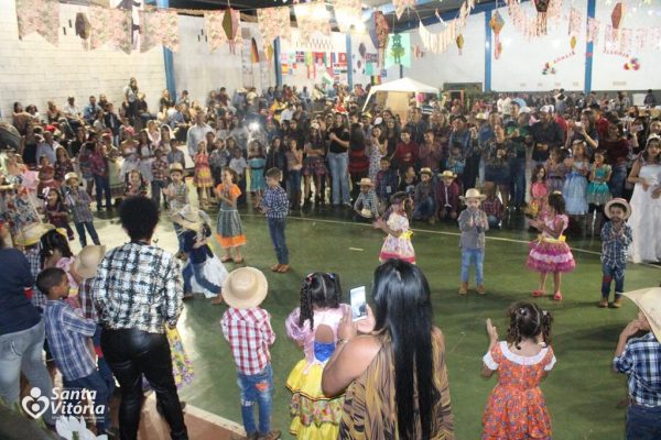 “Arraiá da Alegria” movimenta Chaveslândia (29)