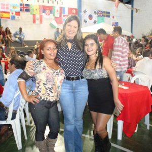 “Arraiá da Alegria” movimenta Chaveslândia (36)