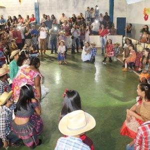 “Arraiá da Alegria” movimenta Chaveslândia (47)