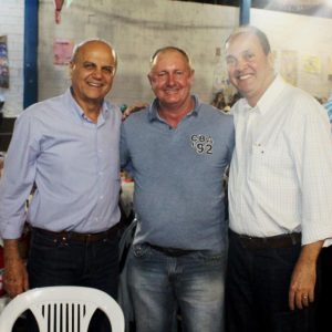 “Arraiá da Alegria” movimenta Chaveslândia (59)