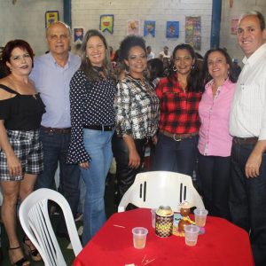 “Arraiá da Alegria” movimenta Chaveslândia (64)