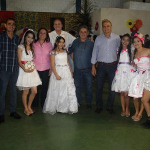 “Arraiá da Alegria” movimenta Chaveslândia (75)