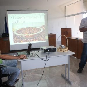 CMDRS realiza reunião mensal e aborda sobre os benefícios do Baru (7) CMDRS realiza reunião mensal e aborda sobre os benefícios do Baru (7)