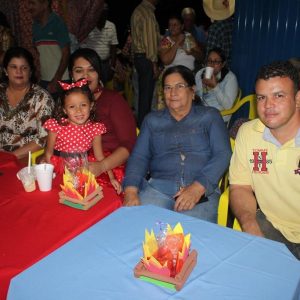 Lideranças políticas prestigiam Arraiá do CRAS em Perdilândia (21)