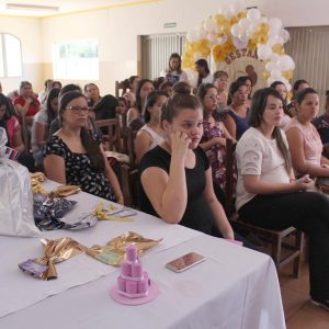 Secretaria de Saúde apresenta o mês da amamentação Agosto Dourado (6) Secretaria de Saúde apresenta o mês da amamentação Agosto Dourado (6)