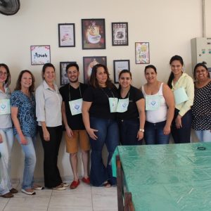 CRAS e voluntários promovem dia de beleza para os idosos do Lar “Dionísio de Souza Santos” (6) CRAS e voluntários promovem dia de beleza para os idosos do Lar “Dionísio de Souza Santos” (6)