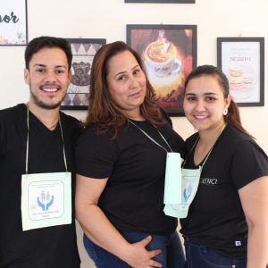 CRAS e voluntários promovem dia de beleza para os idosos do Lar “Dionísio de Souza Santos” (7) CRAS e voluntários promovem dia de beleza para os idosos do Lar “Dionísio de Souza Santos” (7)