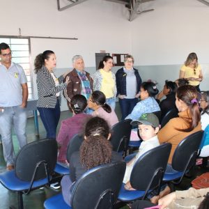 CRAS realiza reunião com beneficiários do Bolsa Família do Bairro Vila Rica e Distrito de Chaveslândia (12)