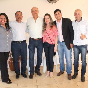 Encontro em Santa Vitória debate a Base Nacional Comum Curricular (10) Encontro em Santa Vitória debate a Base Nacional Comum Curricular (10)