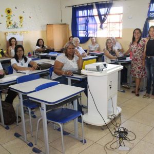 Encontro em Santa Vitória debate a Base Nacional Comum Curricular (14) Encontro em Santa Vitória debate a Base Nacional Comum Curricular (14)