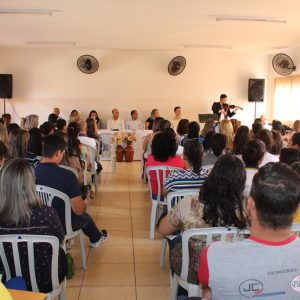 Encontro em Santa Vitória debate a Base Nacional Comum Curricular (2) Encontro em Santa Vitória debate a Base Nacional Comum Curricular (2)