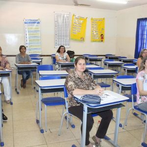 Encontro em Santa Vitória debate a Base Nacional Comum Curricular (24) Encontro em Santa Vitória debate a Base Nacional Comum Curricular (24)
