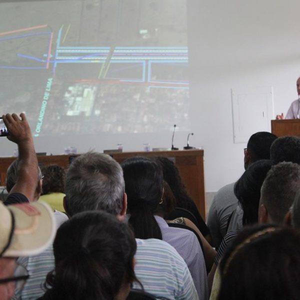 Câmara autoriza o Poder Executivo a contratar operação de crédito para obra de barramento e canalização do Córrego Santa Vitória (2) Câmara autoriza o Poder Executivo a contratar operação de crédito para obra de barramento e canalização do Córrego Santa Vitória (2)